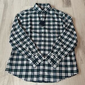 Mizzen+Main Navy and White Plaid Button Down Shirt